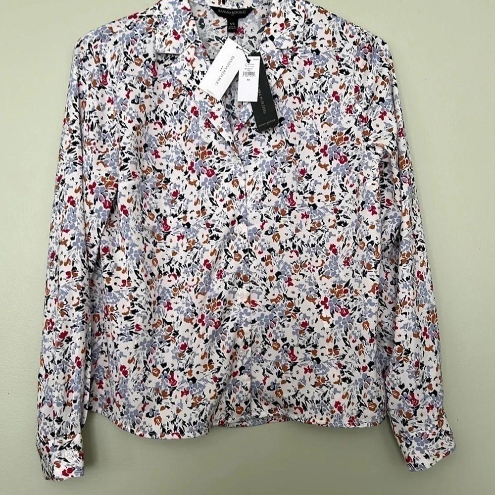 Banana Republic floral top NWT - Picture 1 of 8